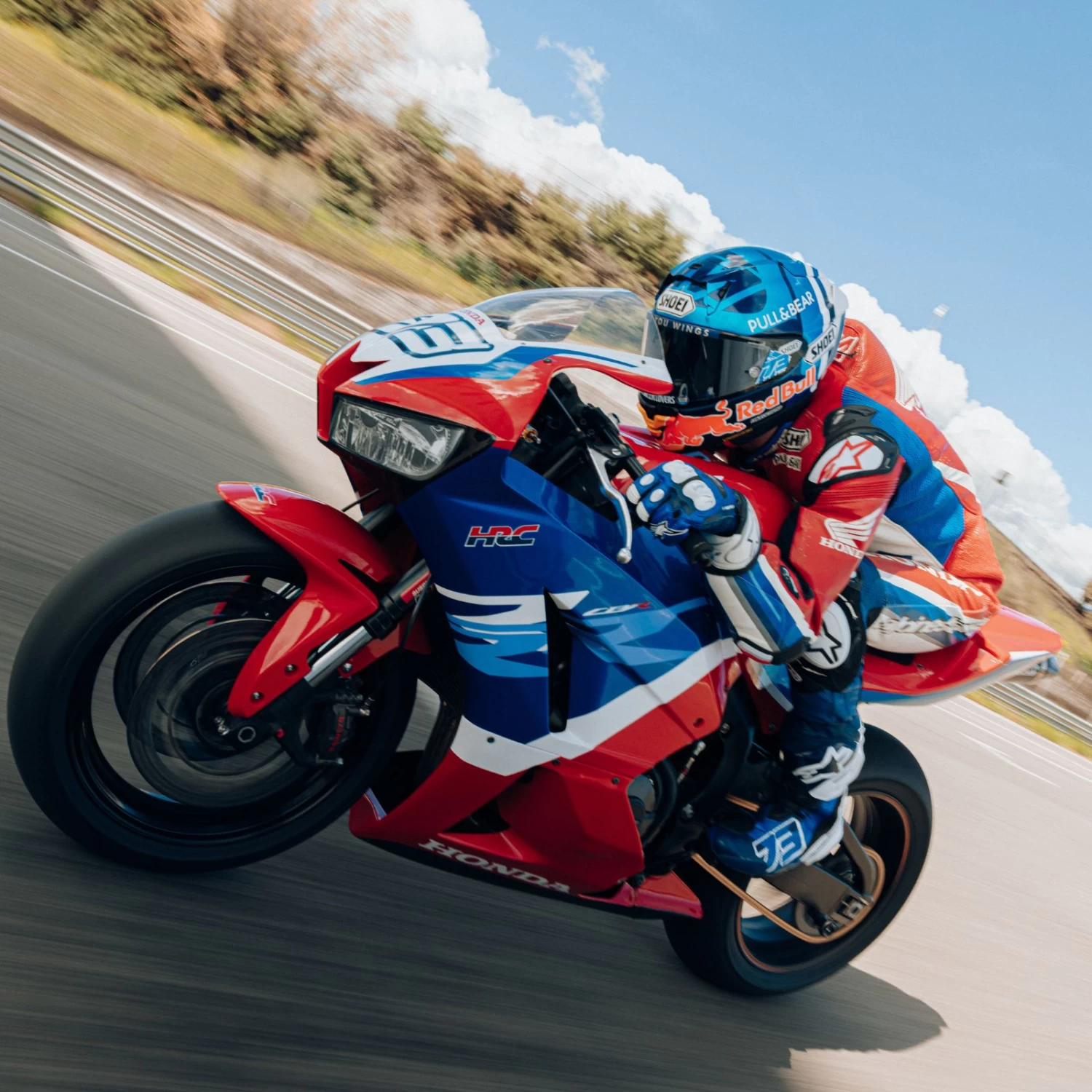 Shoei X-Fifteen Marquez 73 V2 - Image 4