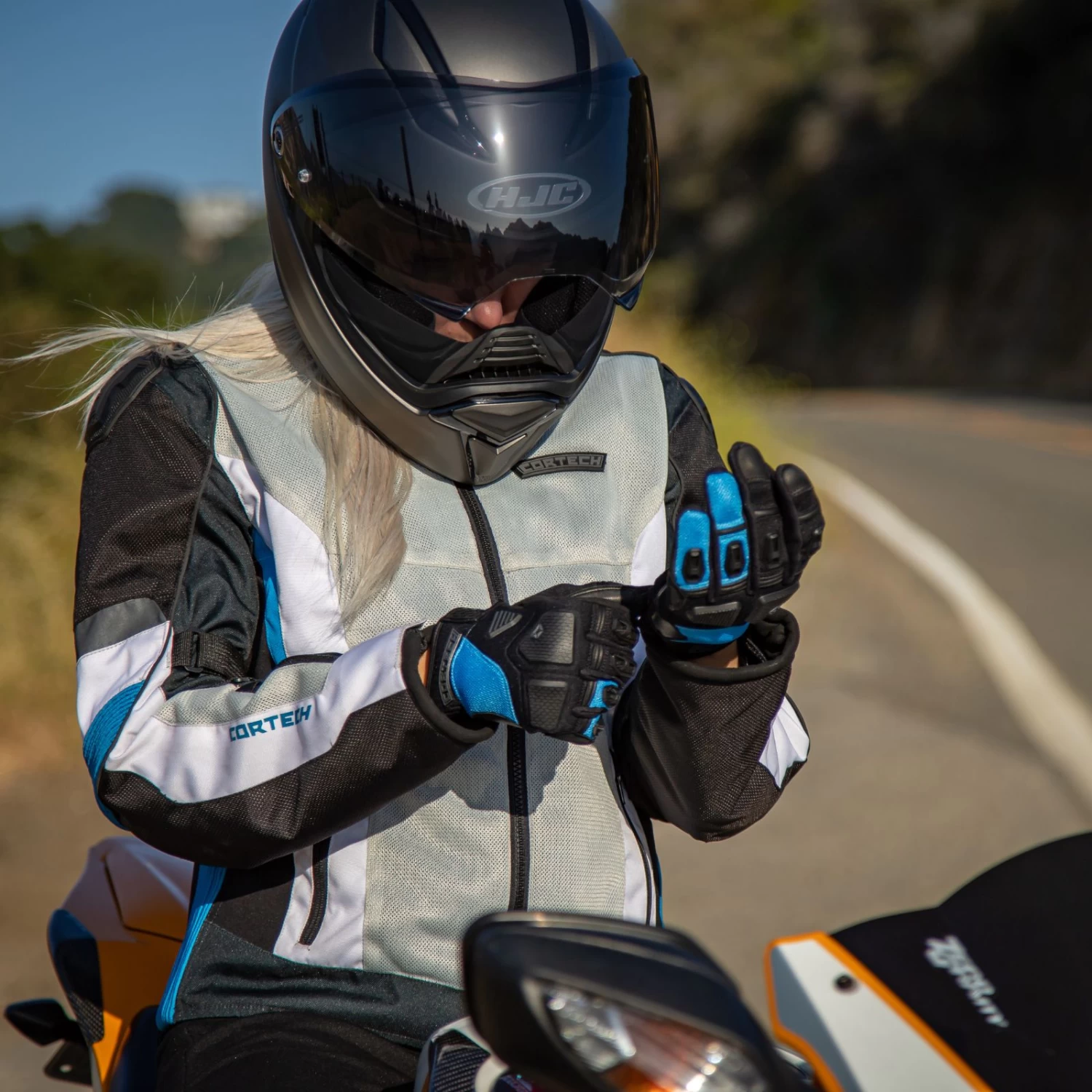 Women's Hyper-Flo Air Jacket - Image 9