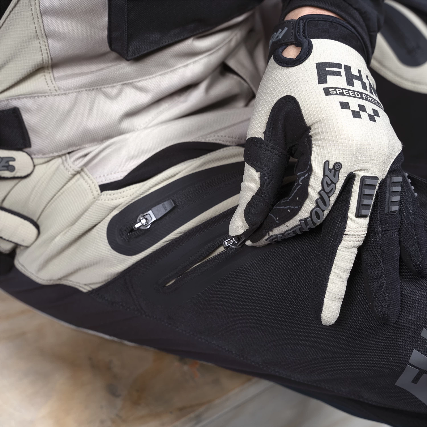 FASTHOUSE Motorall Sand Cat - Image 7