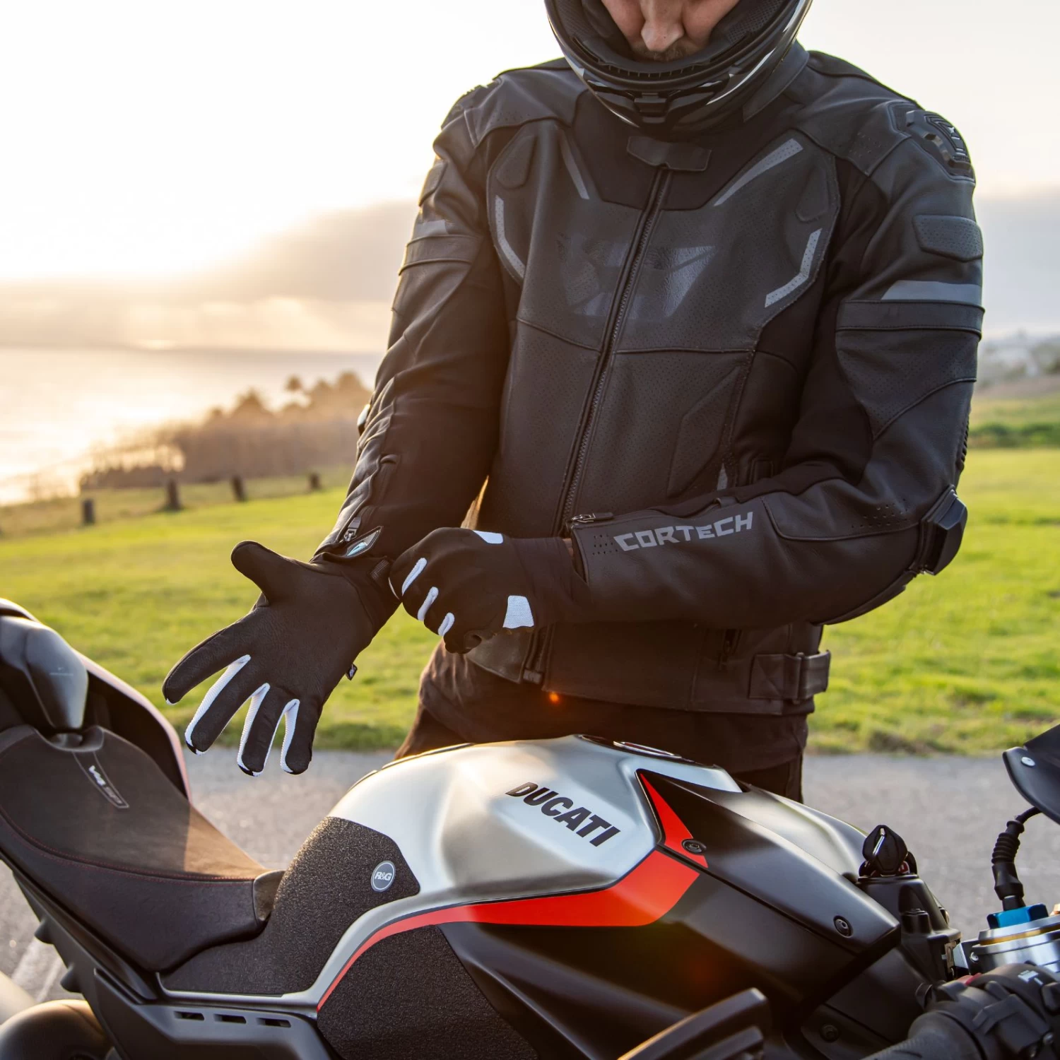 Lite Glove - Image 11